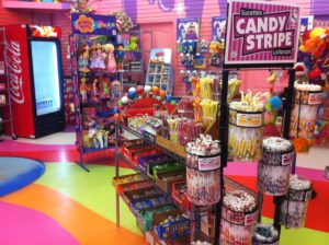 Colour swirl floor, candy and fun, that's what is inside Candyfunhouse